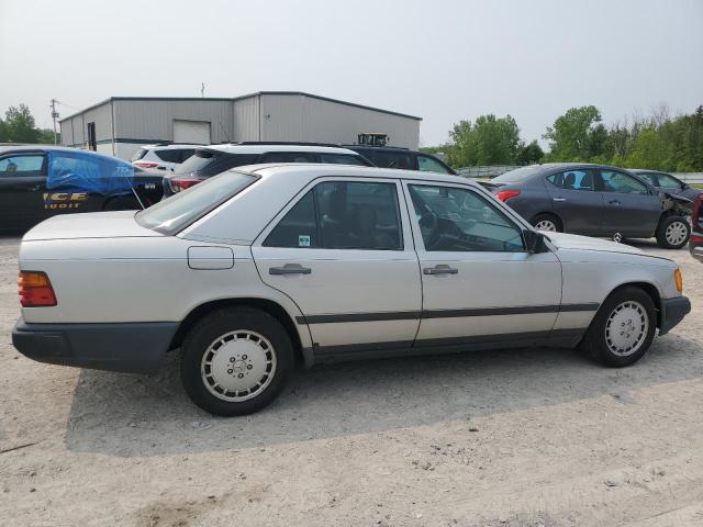 Vin: wdbea30d7ka942808, lot: 59315945, mercedes-benz 300-class e 19893