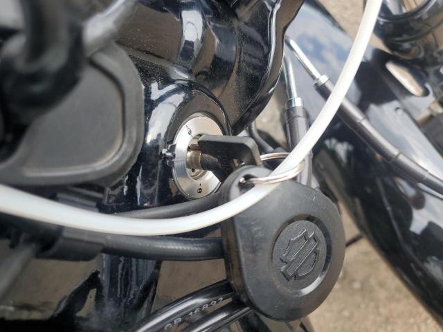2017 HARLEY-DAVIDSON FXDLS 1HD1GS816HC323213