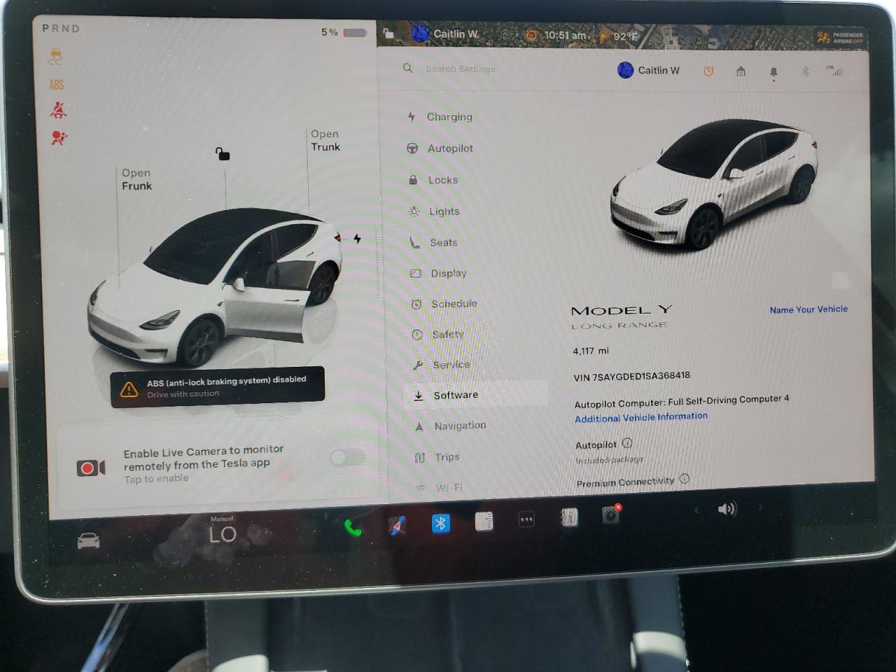 Tesla Model y 2025