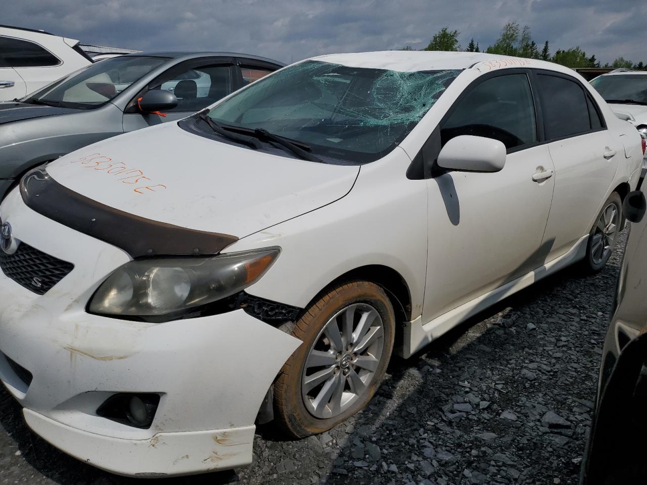 TOYOTA COROLLA BASE