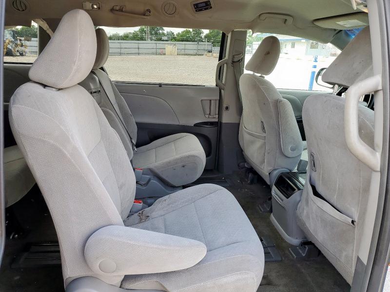 2017 TOYOTA SIENNA LE 5TDKZ3DC5HS861042