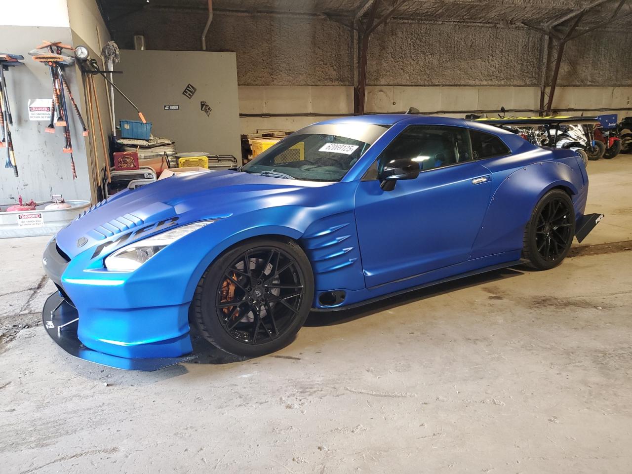 NISSAN GT-R BASE