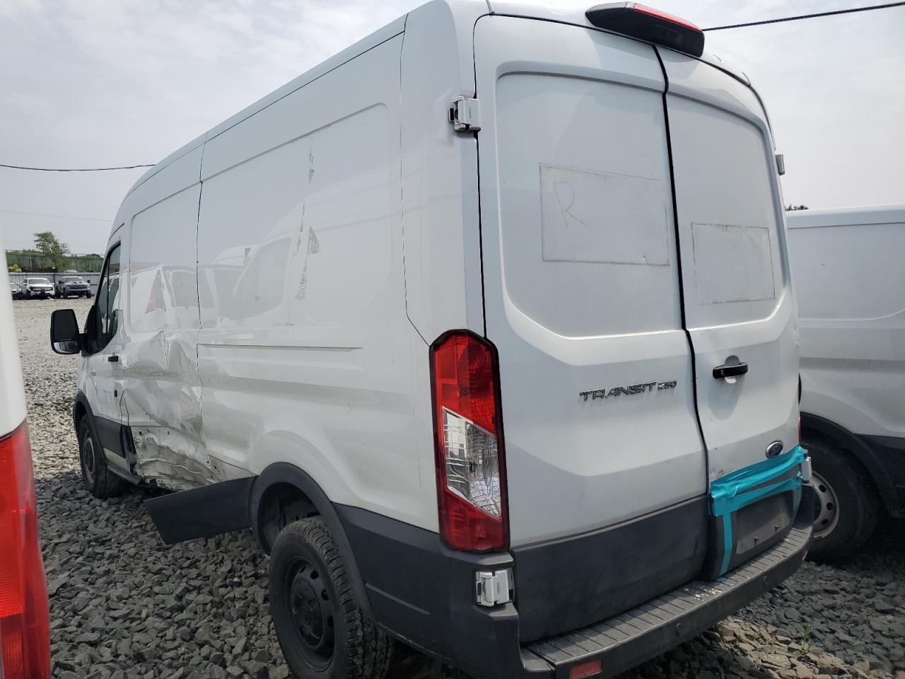 FORD TRANSIT T-250