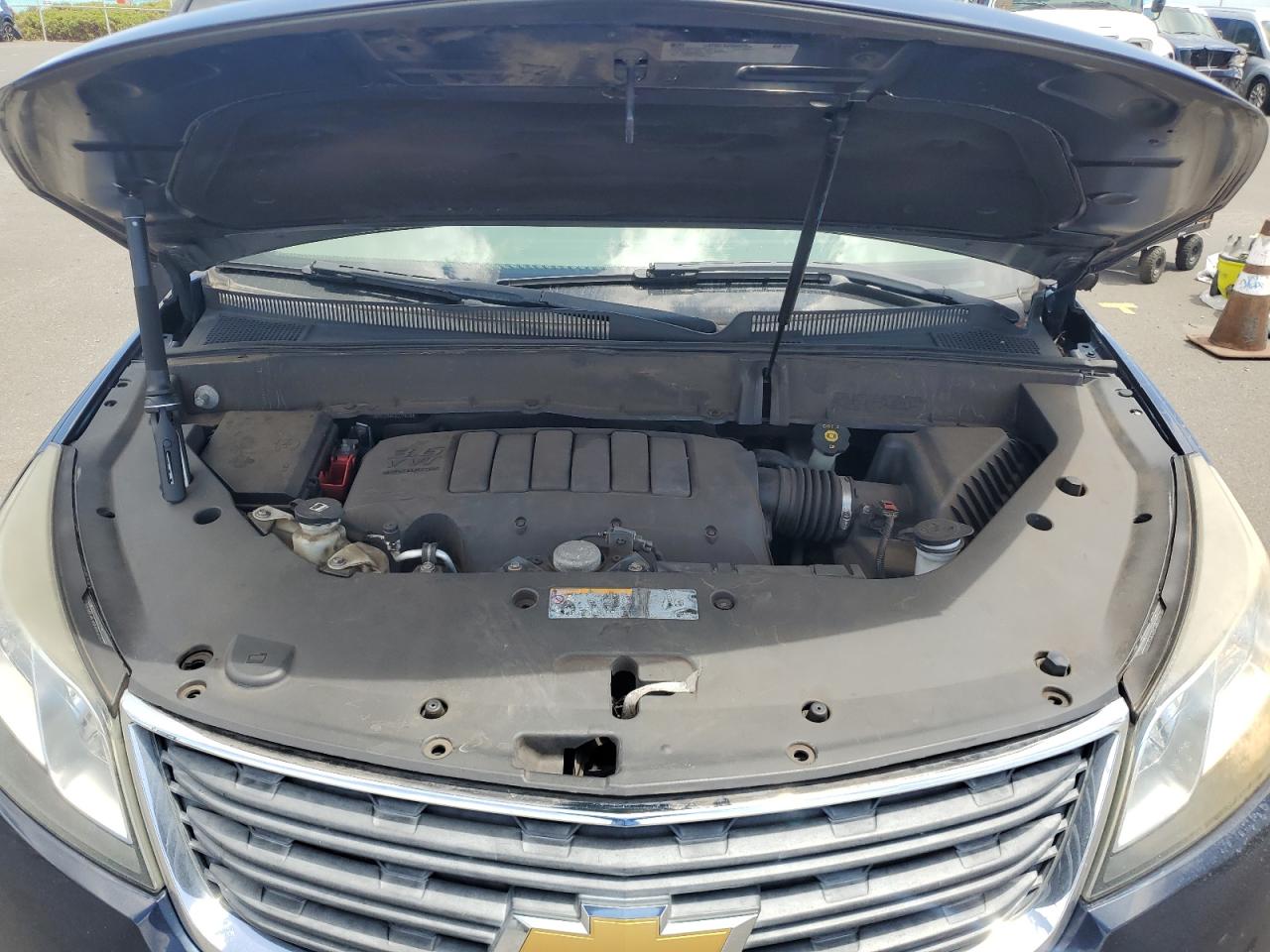 CHEVROLET TRAVERSE LS
