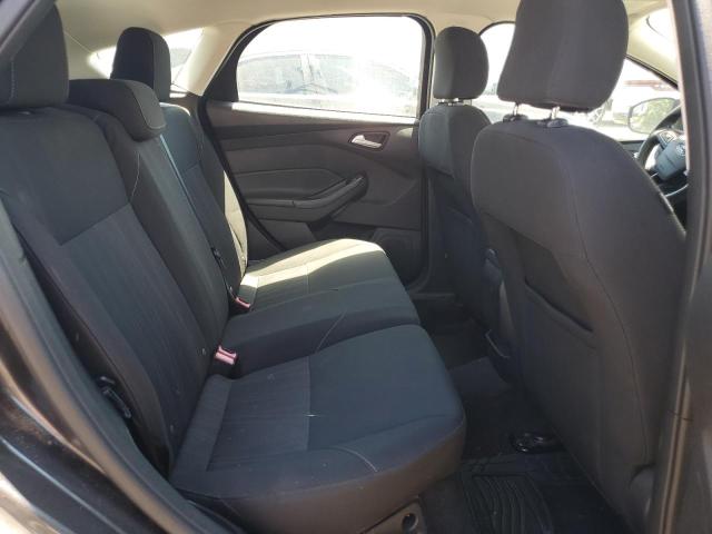 2015 FORD FOCUS SE 1FADP3K25FL316021