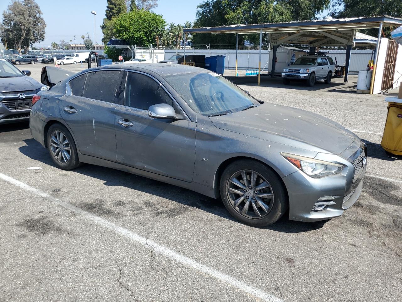INFINITI Q50 2015