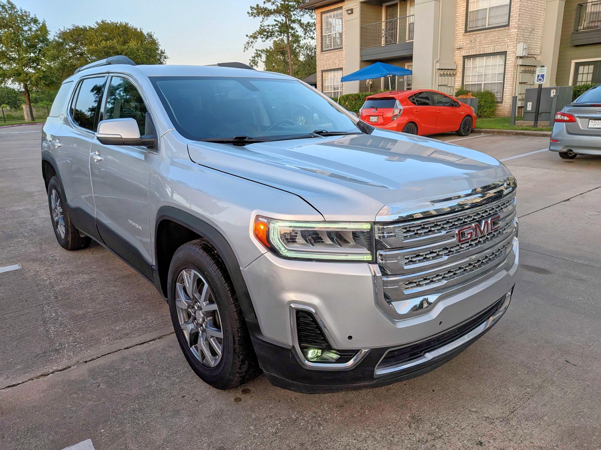 Vin: 1gkknmls5lz215621, lot: 62431825, gmc acadia slt 2020 img_1