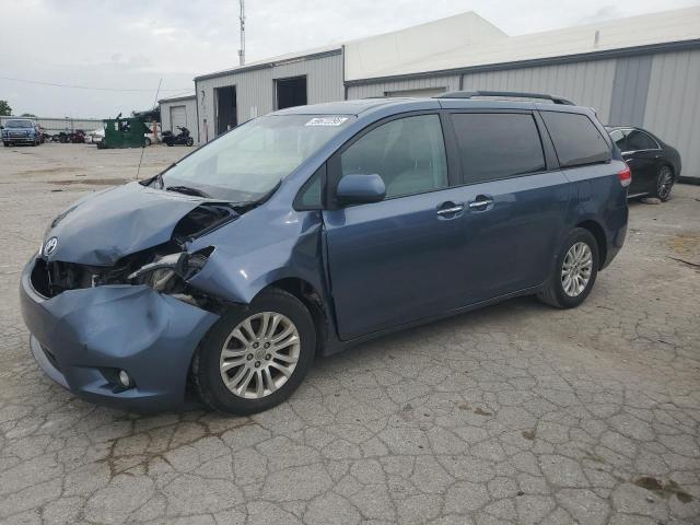 TOYOTA SIENNA XLE