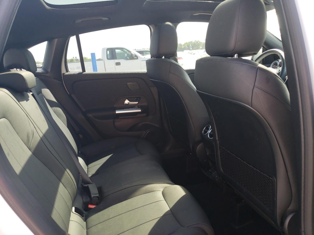 MERCEDES-BENZ GLA-CLASS 250