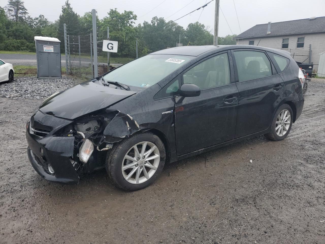 TOYOTA PRIUS V