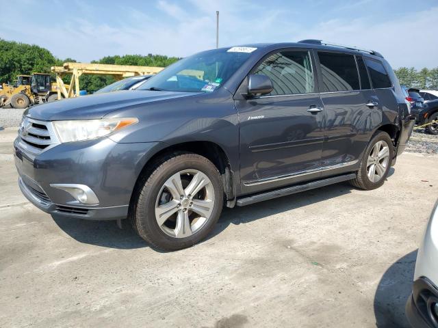 TOYOTA HIGHLANDER