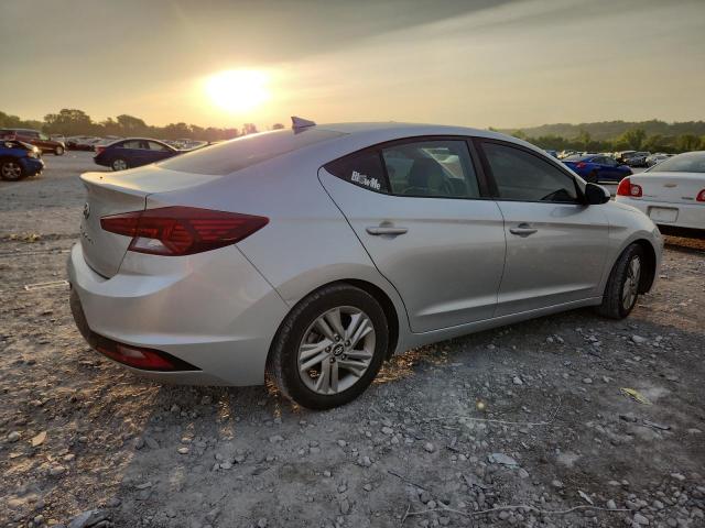 2019 HYUNDAI ELANTRA SEL 5NPD84LF1KH408224