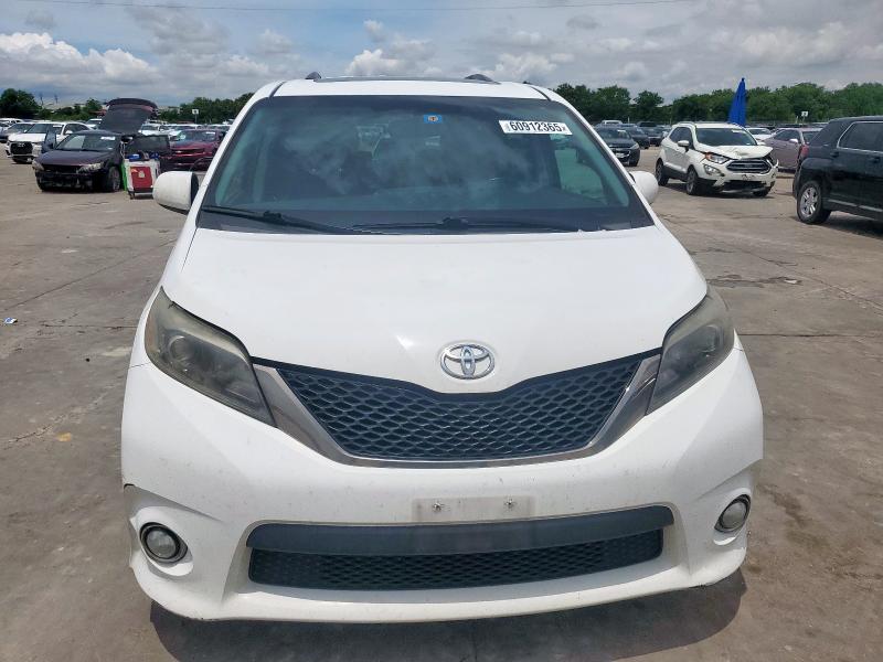 2017 TOYOTA SIENNA SE 5TDXZ3DC9HS821990