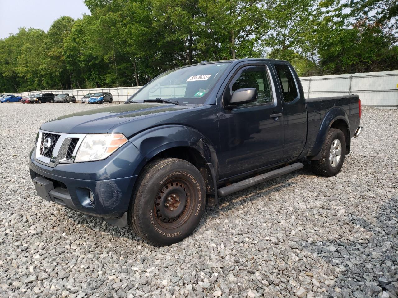 NISSAN FRONTIER SV