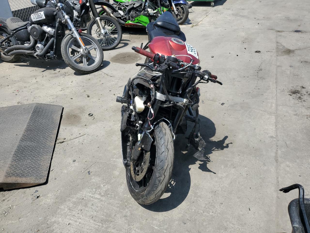 Lot #3305289322 2016 YAMAHA YZFR6 C