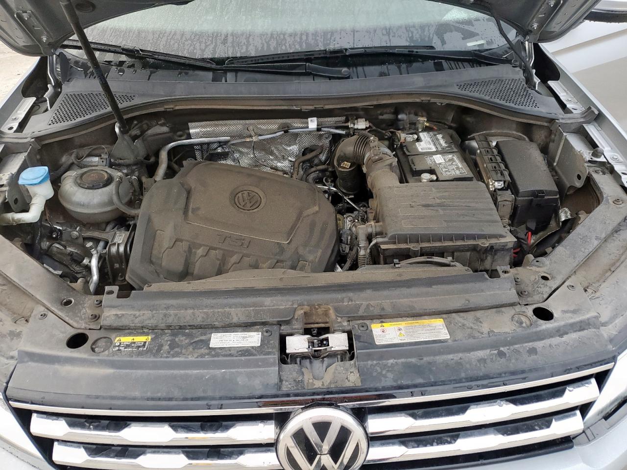 VOLKSWAGEN TIGUAN SE