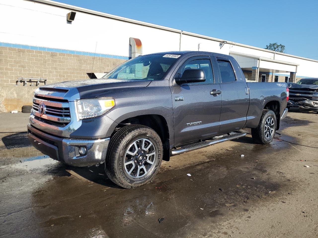 TOYOTA TUNDRA DOUBLE CAB SR