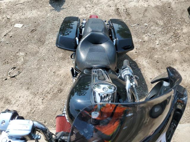 2009 HARLEY-DAVIDSON FLHX 1HD1KB4189Y681065