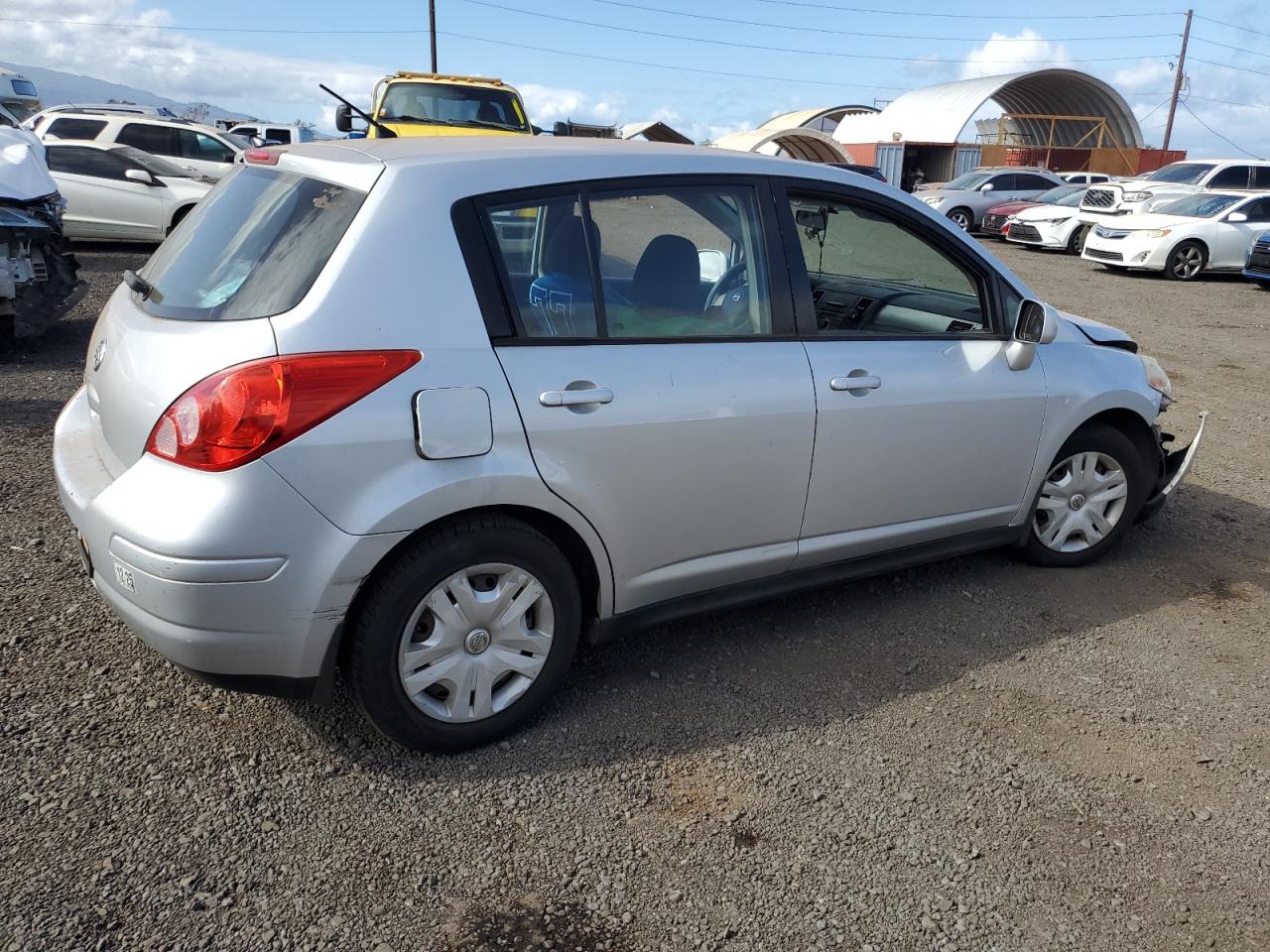 NISSAN VERSA S