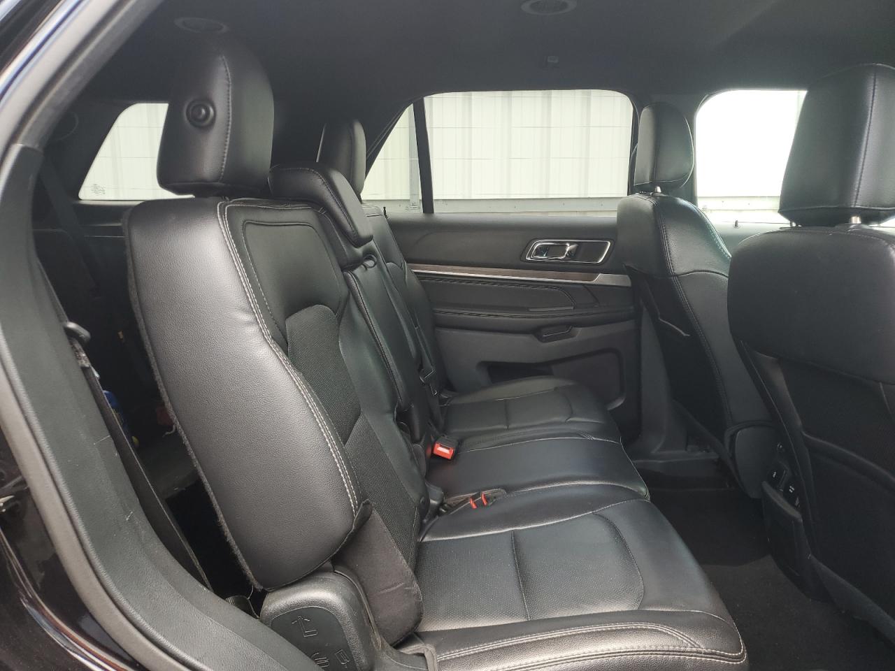 FORD EXPLORER LIMITED