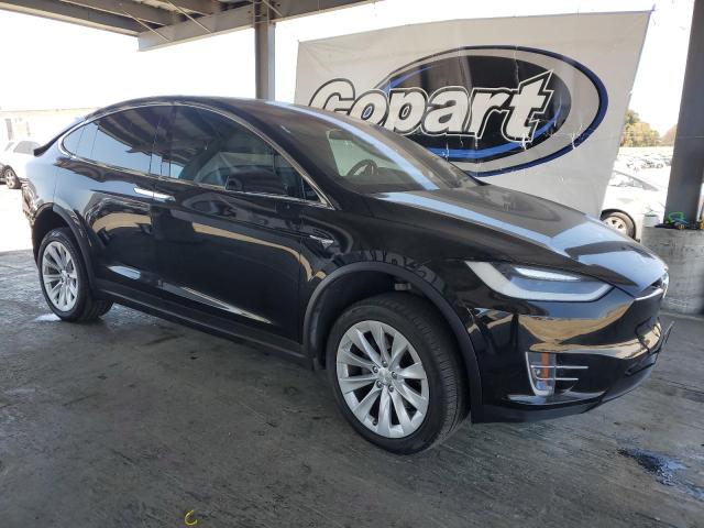 Vin: 5yjxcbe27hf068854, lot: 60812335, tesla model x 20174