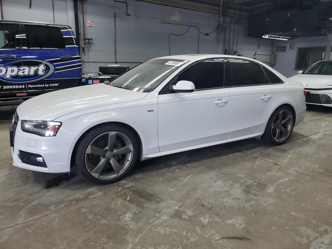 AUDI A4 PREMIUM PLUS S-LINE