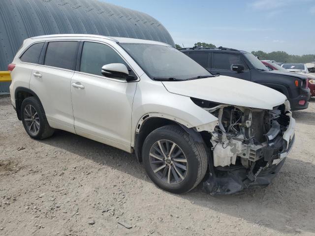 2018 TOYOTA HIGHLANDER SE 5TDJZRFH5JS549428