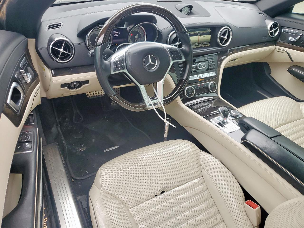 MERCEDES-BENZ SL-CLASS 550