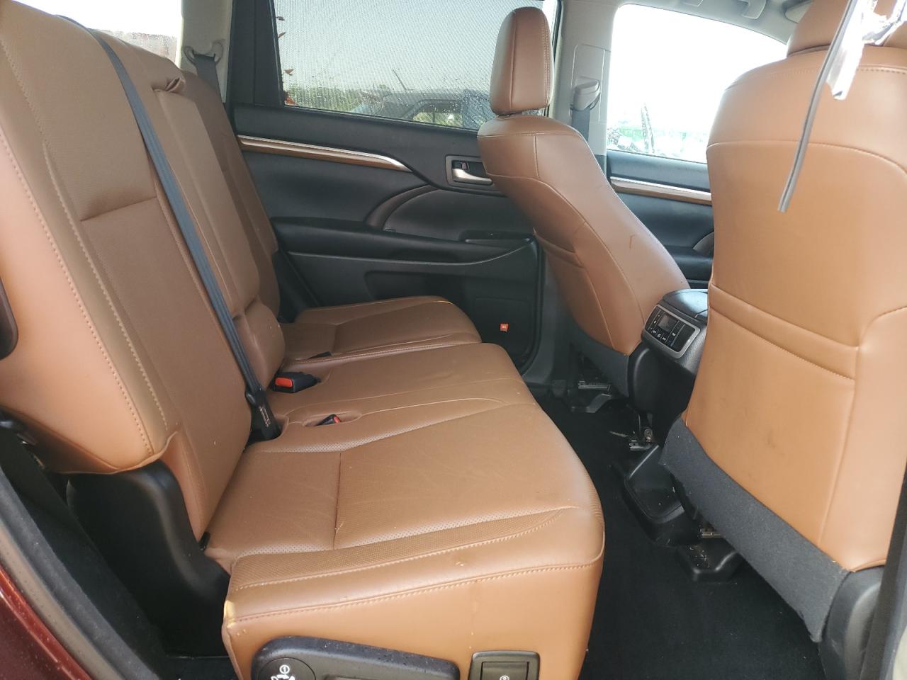 TOYOTA HIGHLANDER LIMITED