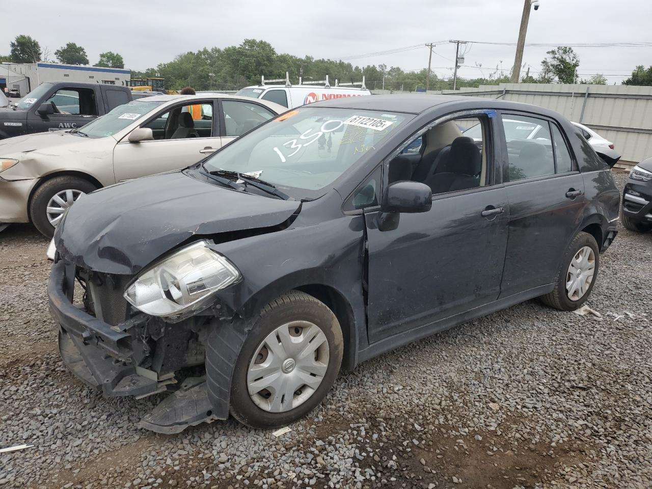 NISSAN VERSA S