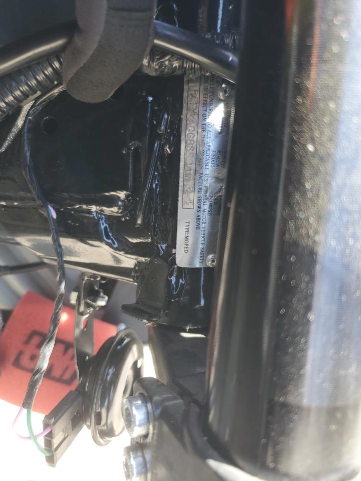 Lot #3301615630 2025 VADE MOTORBIKE