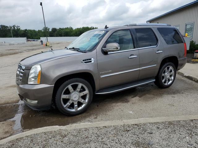CADILLAC ESCALADE L