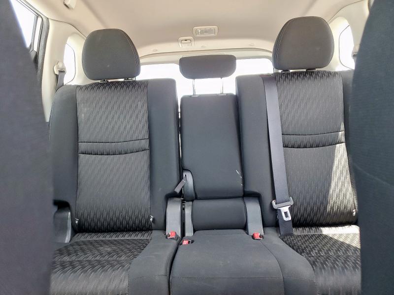 2017 NISSAN ROGUE S - KNMAT2MVXHP542027