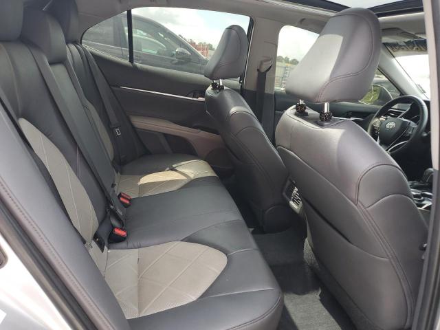 2018 TOYOTA CAMRY L 4T1B11HK4JU006889