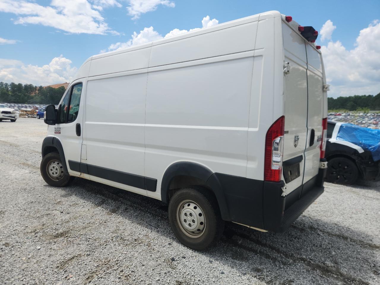RAM PROMASTER 1500 HIGH