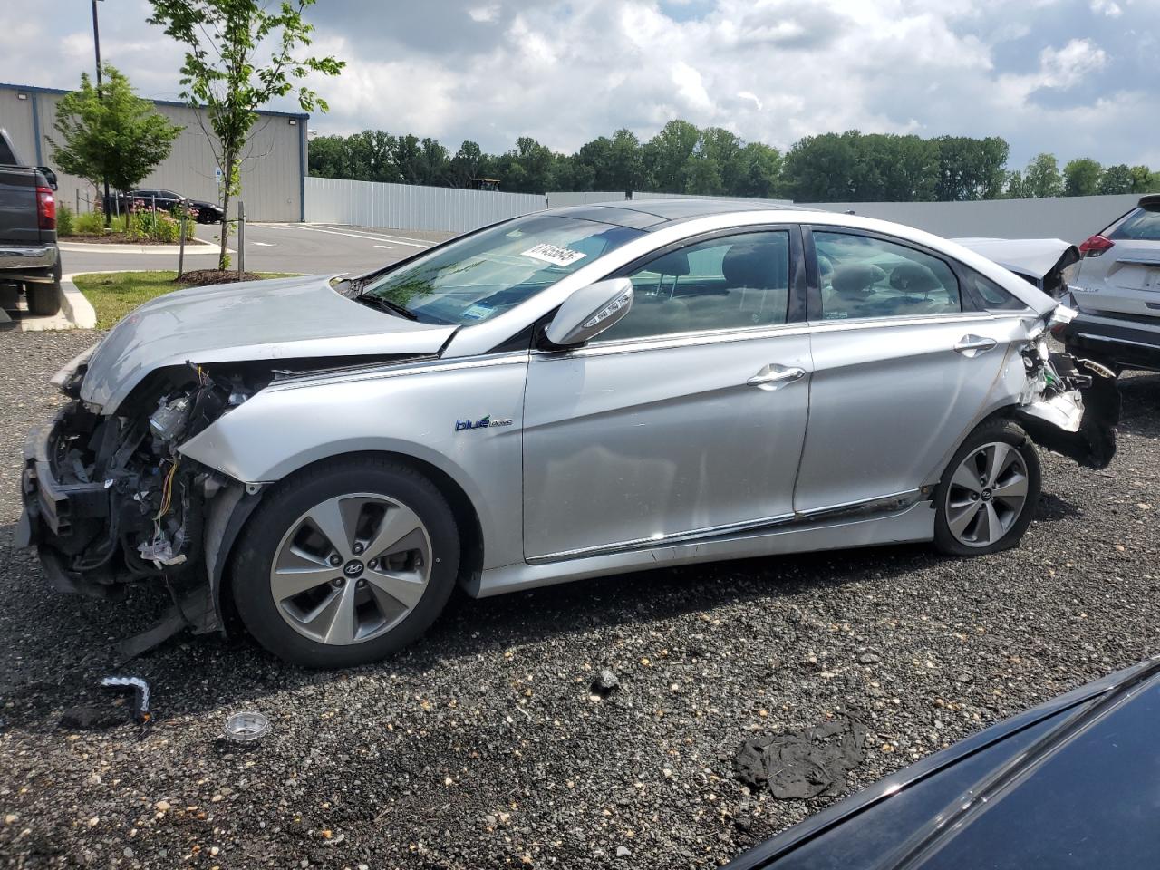 HYUNDAI SONATA HYBRID