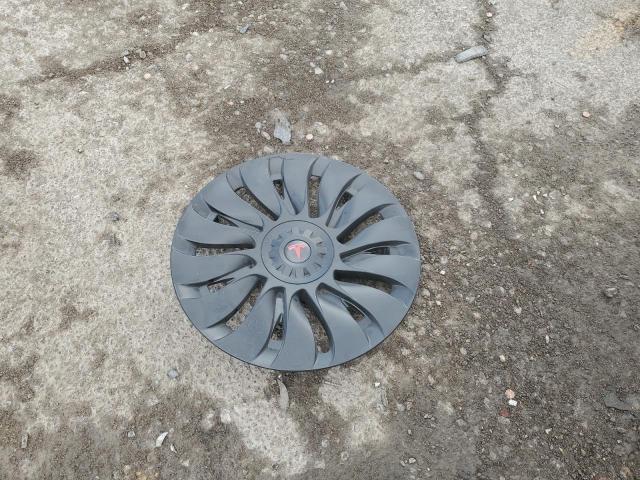 2024 TESLA MODEL Y 7SAYGDEE3RA287813