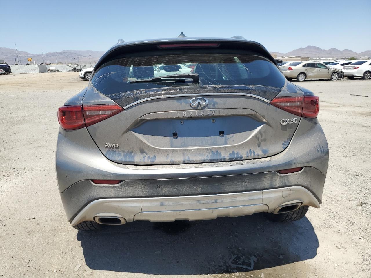 INFINITI QX30 BASE