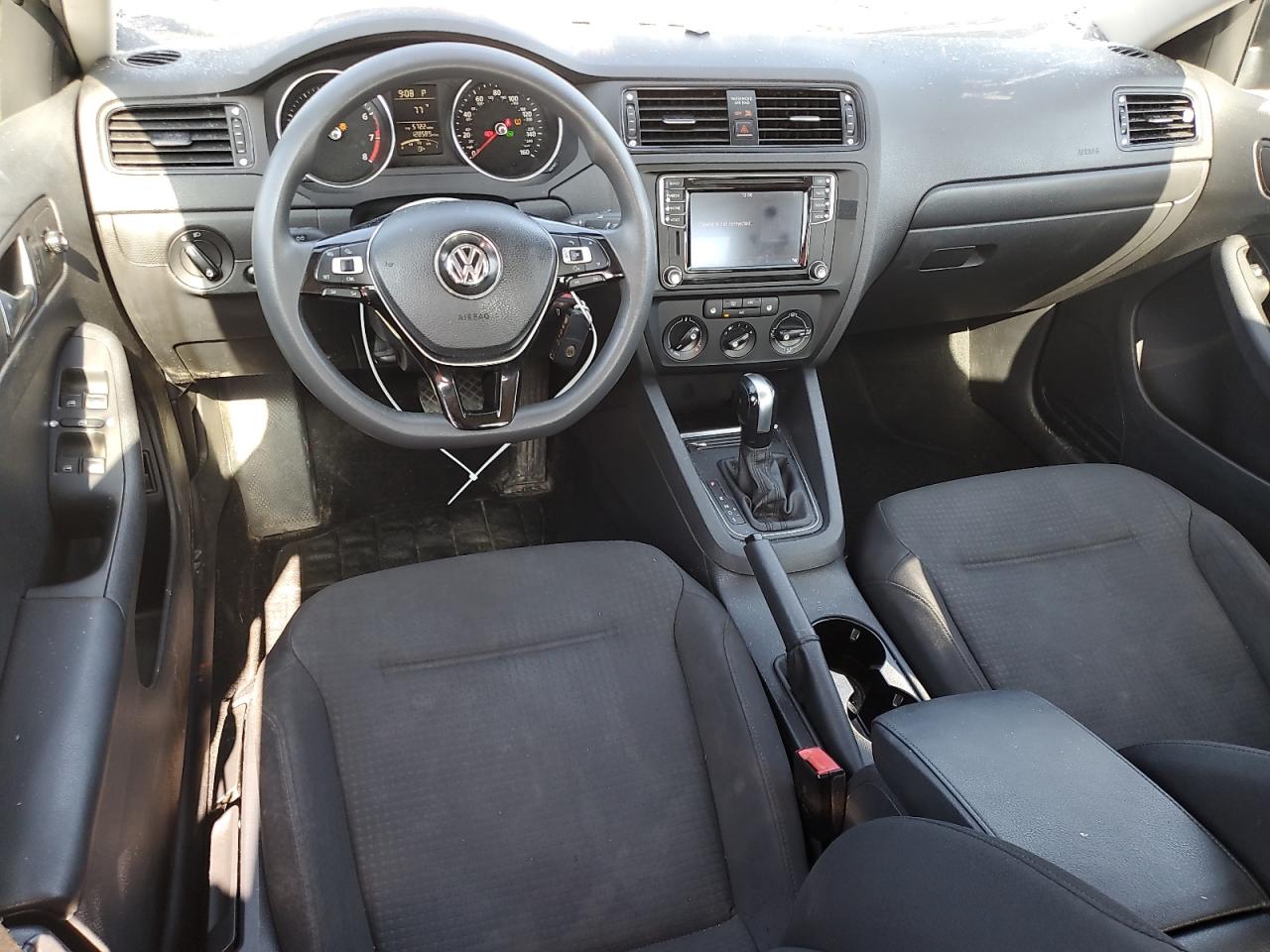 Volkswagen Jetta s 2016