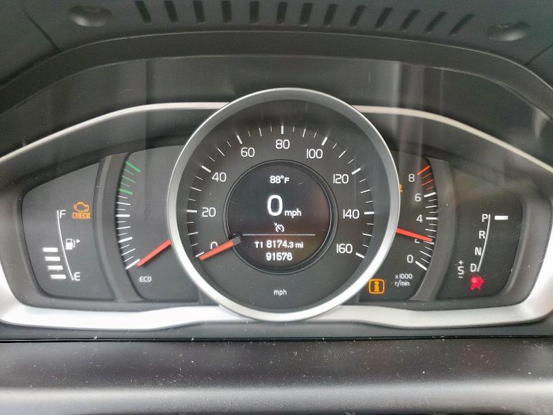 2017 VOLVO XC60 T5 IN - YV440MDU5H2013250