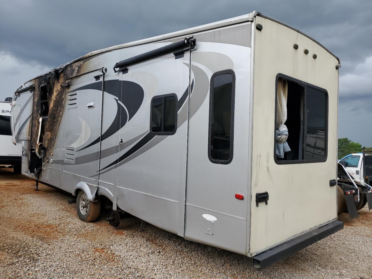 Lot #3209505104 2011 WILDWOOD TRAILER