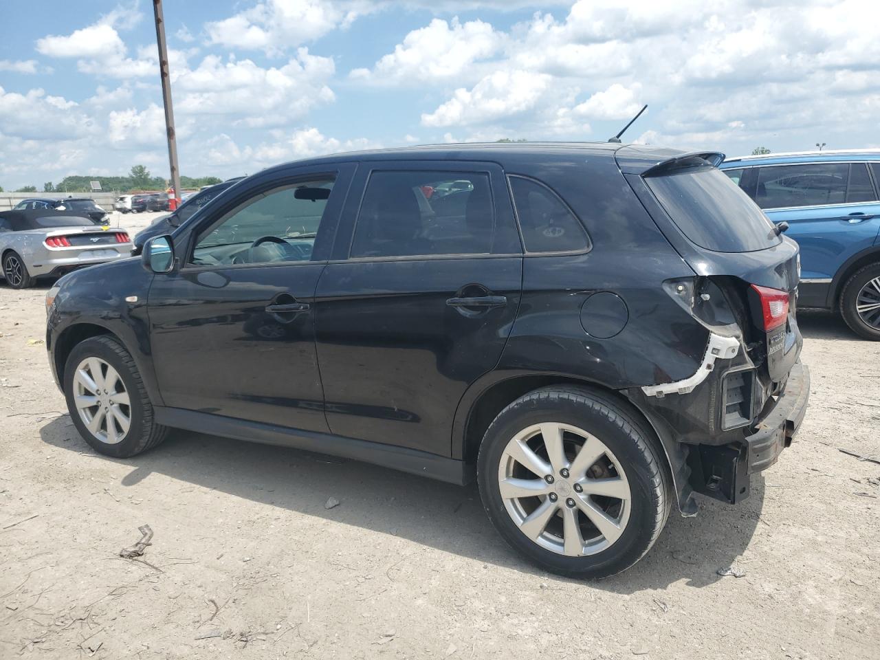 MITSUBISHI OUTLANDER ES