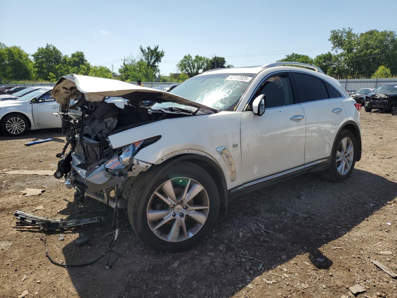 INFINITI QX70