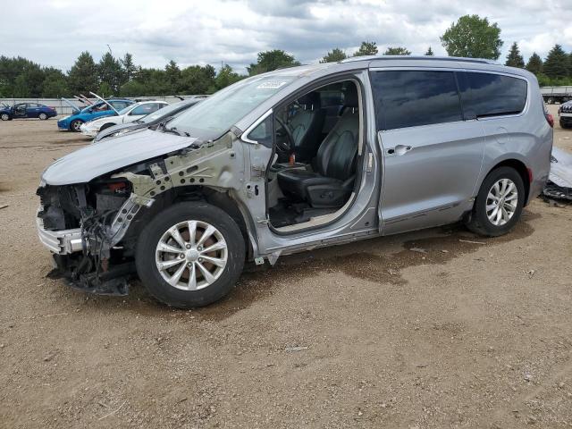 Vin: 2c4rc1eg6jr168310, lot: 61685695, chrysler pacifica touring l plus 2018 img_1