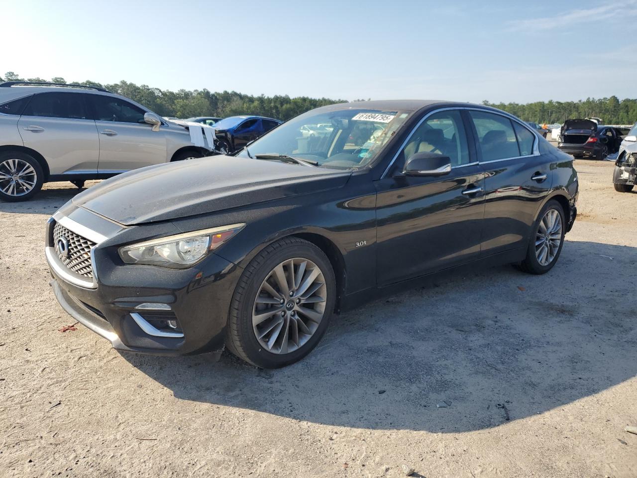 INFINITI Q50 LUXE