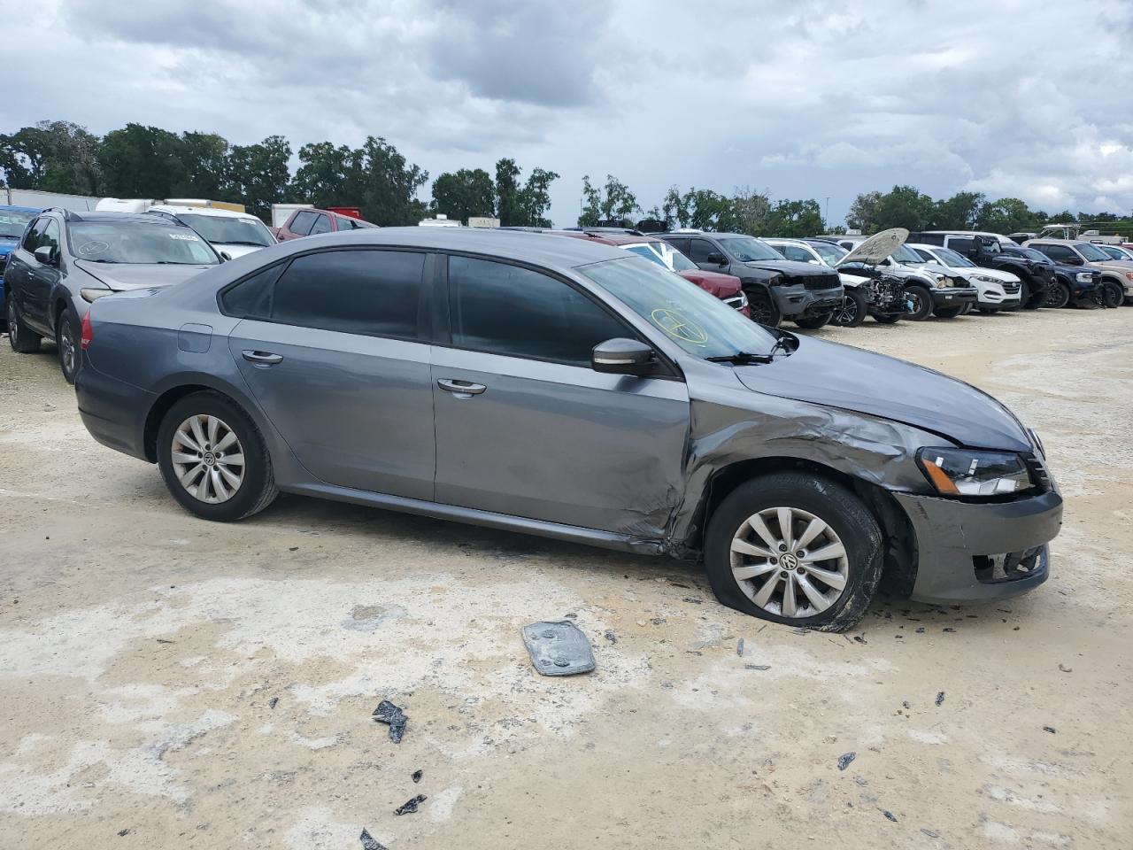 Volkswagen Passat s 2013