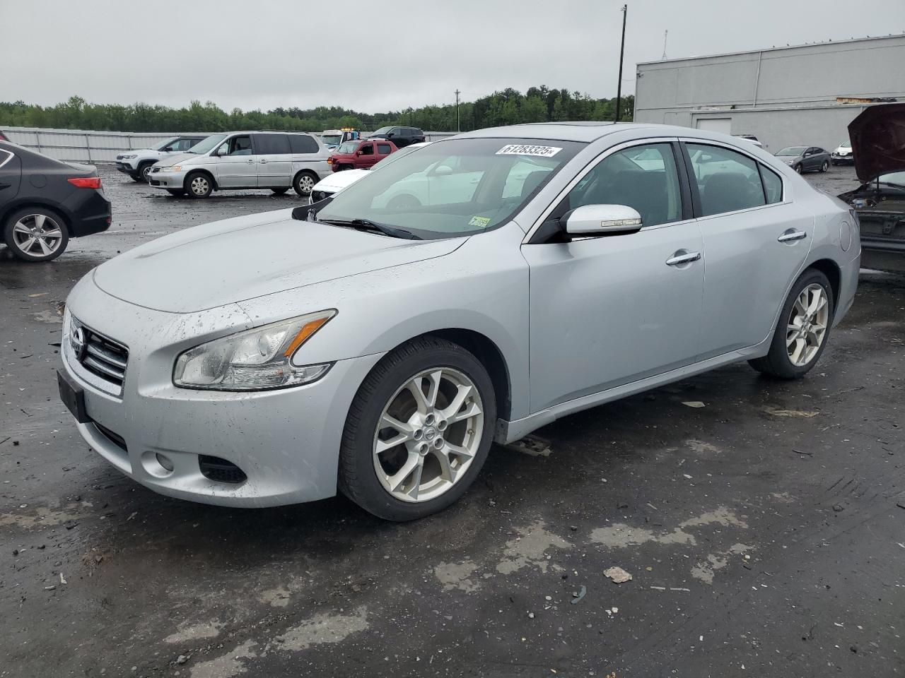 NISSAN MAXIMA S