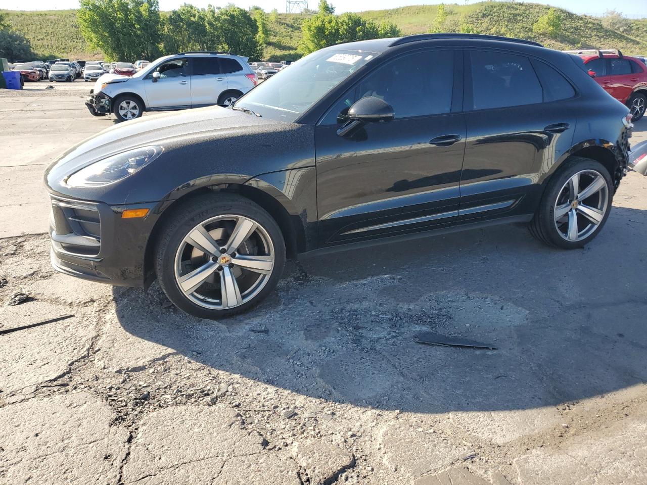PORSCHE MACAN BASE