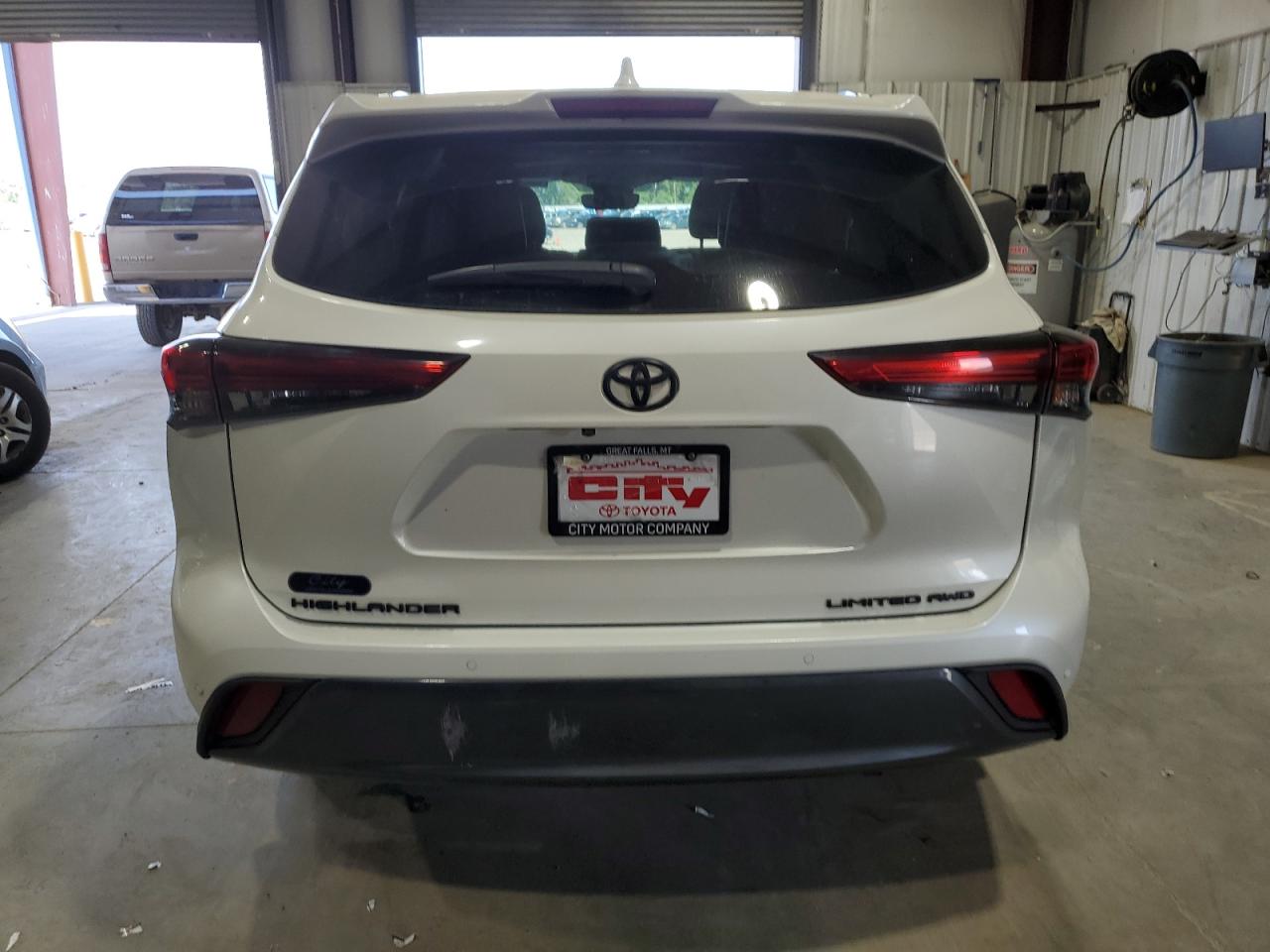 TOYOTA HIGHLANDER LIMITED