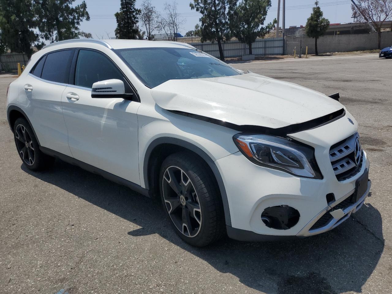 MERCEDES-BENZ GLA-CLASS 2018